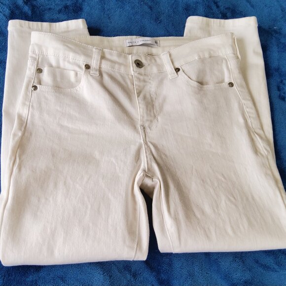 Solid White Soft Stretch Straight Cotton Skinny Jeans Size 8P EUC - Picture 7 of 14